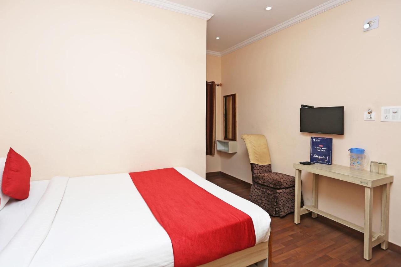 Flagship Lazystays Bhuvanesvar Kültér fotó